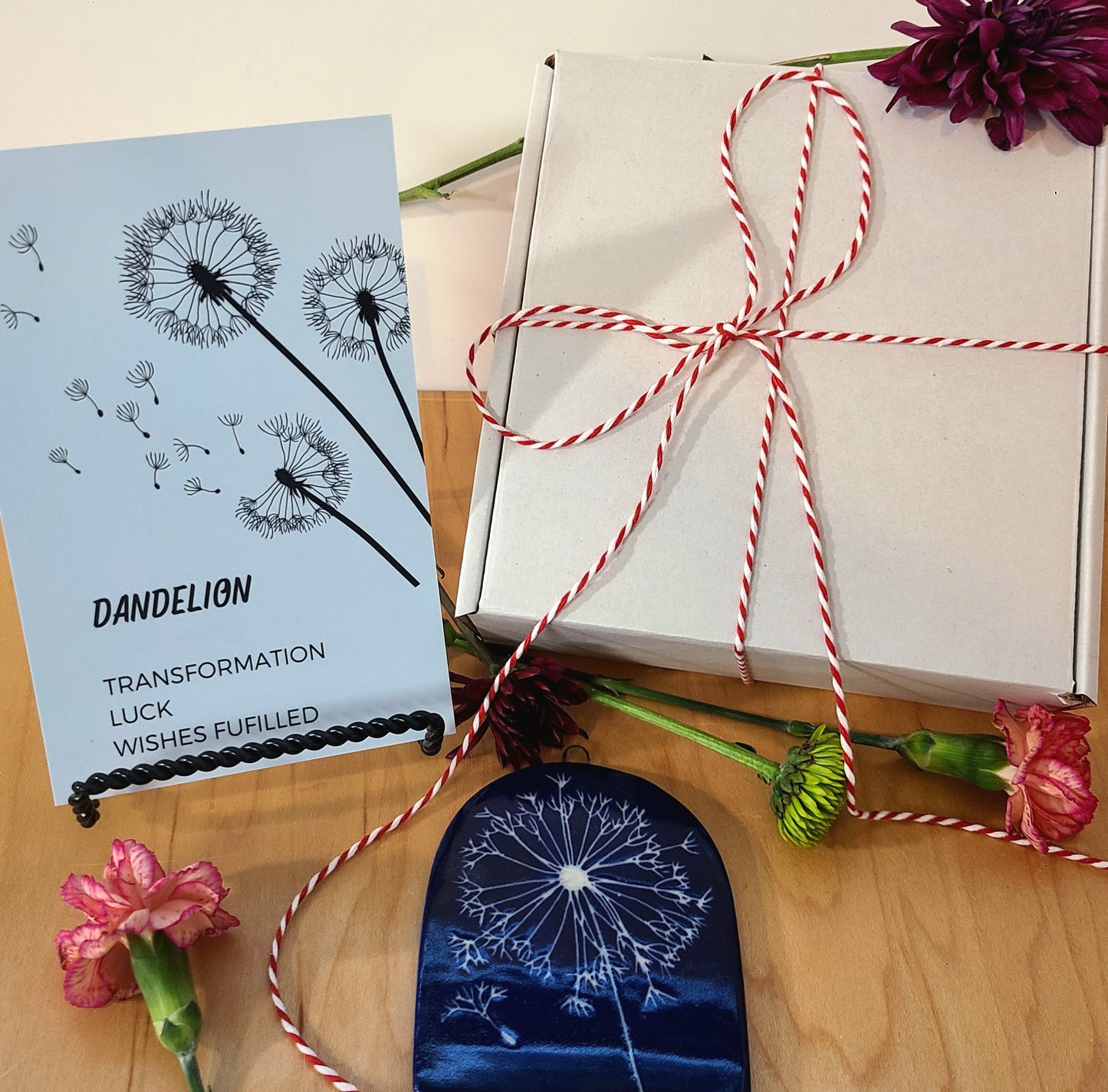 Dandelion Gift Box